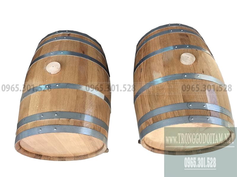 Thùng gỗ chuyên ủ rượu, ngâm rượu.