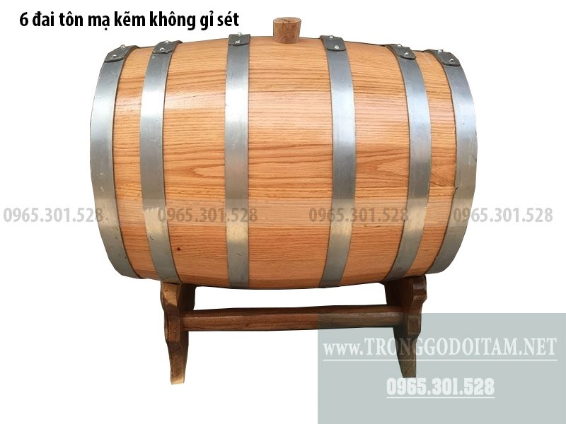thùng gỗ ngâm rượu bằng gỗ sồi đỏ nhập khẩu