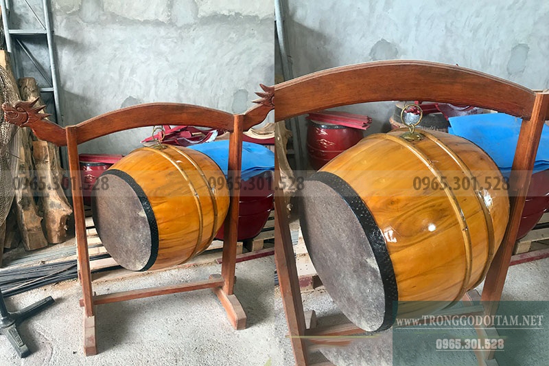 cửa hàng bán trống cho nhà thờ họ