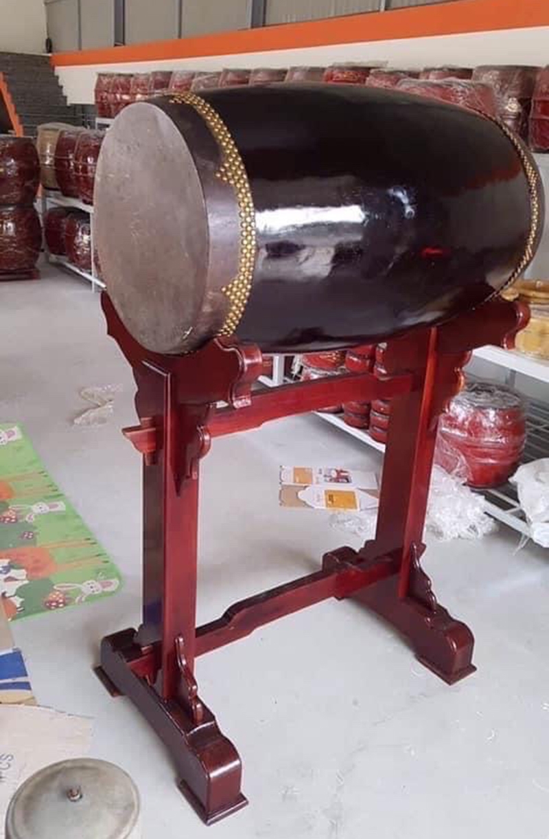 giá trống chùa