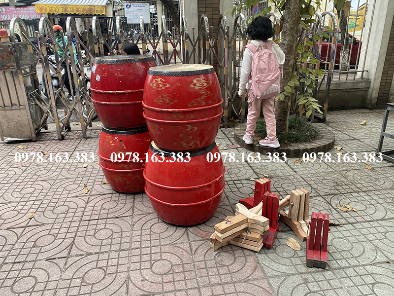 THUÊ TRỐNG CỔ VŨ