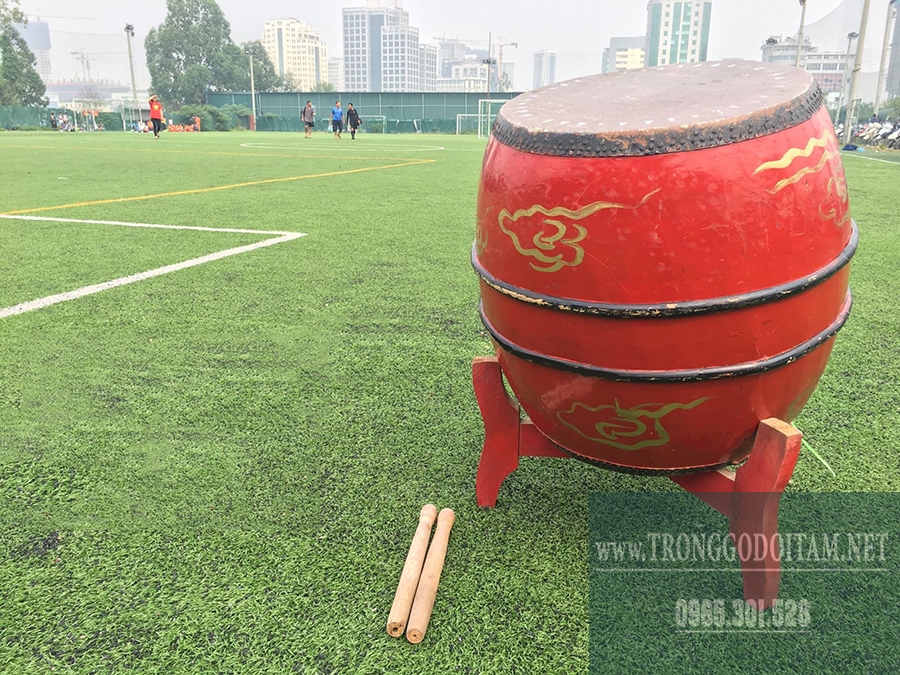 thuê trống cổ vũ bóng đá