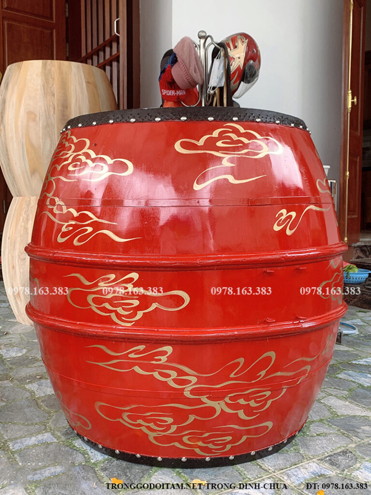 trống đình vẽ mây