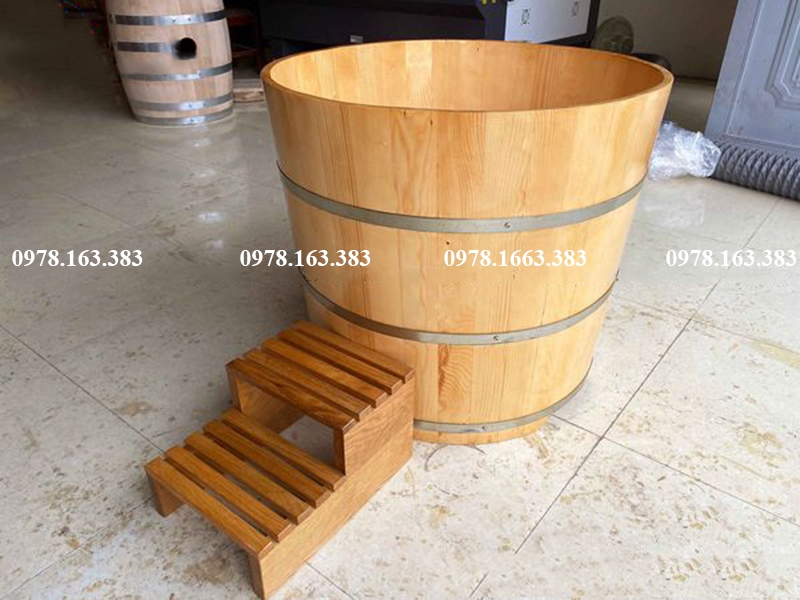 BỒN TẮM GỖ THÔNG DÁNG TRÒN BO VIỀN
