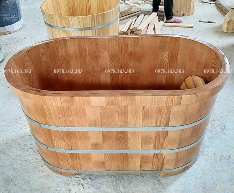 bồn tắm gỗ sồi