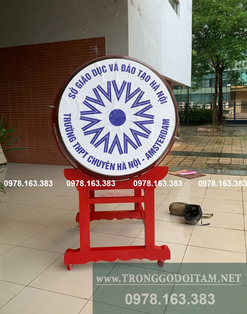 trống trường học cỡ lớn