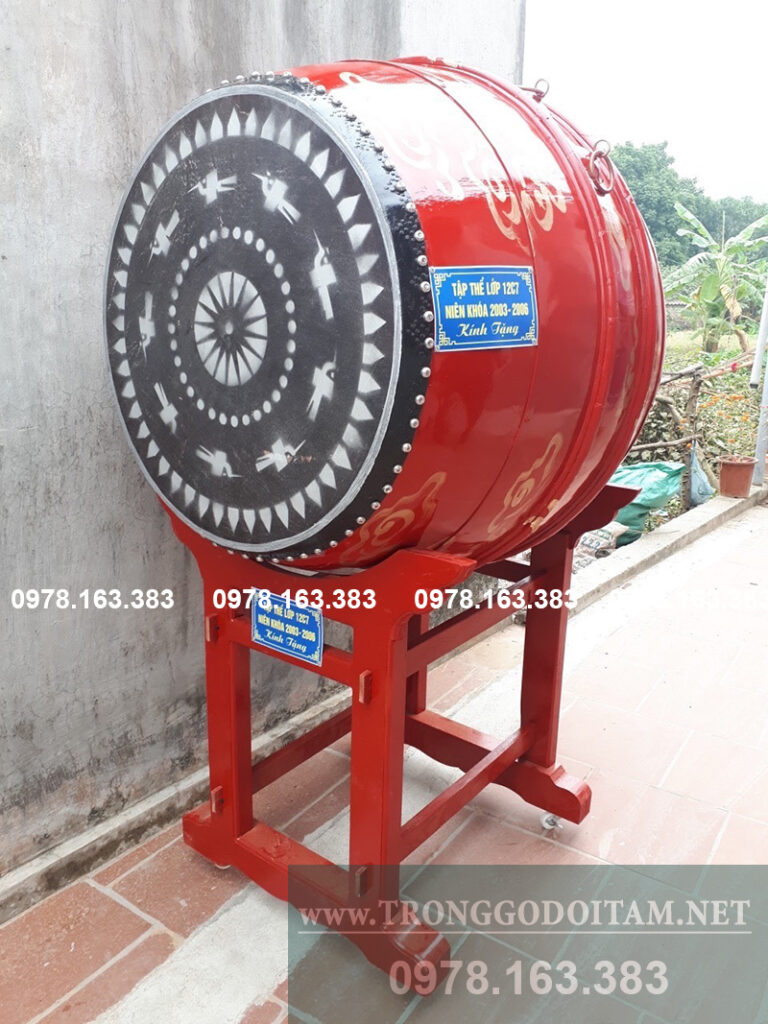Địa chỉ cửa hàng trống trường tại Hà Nội