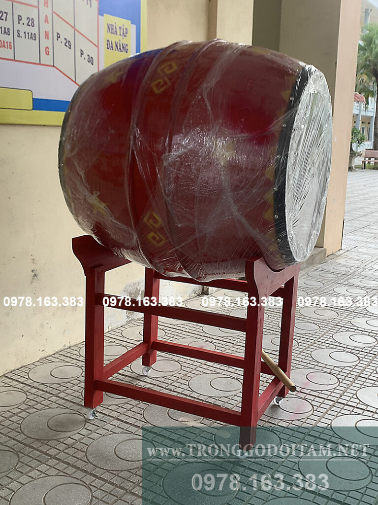 trống trường trung học phổ thông