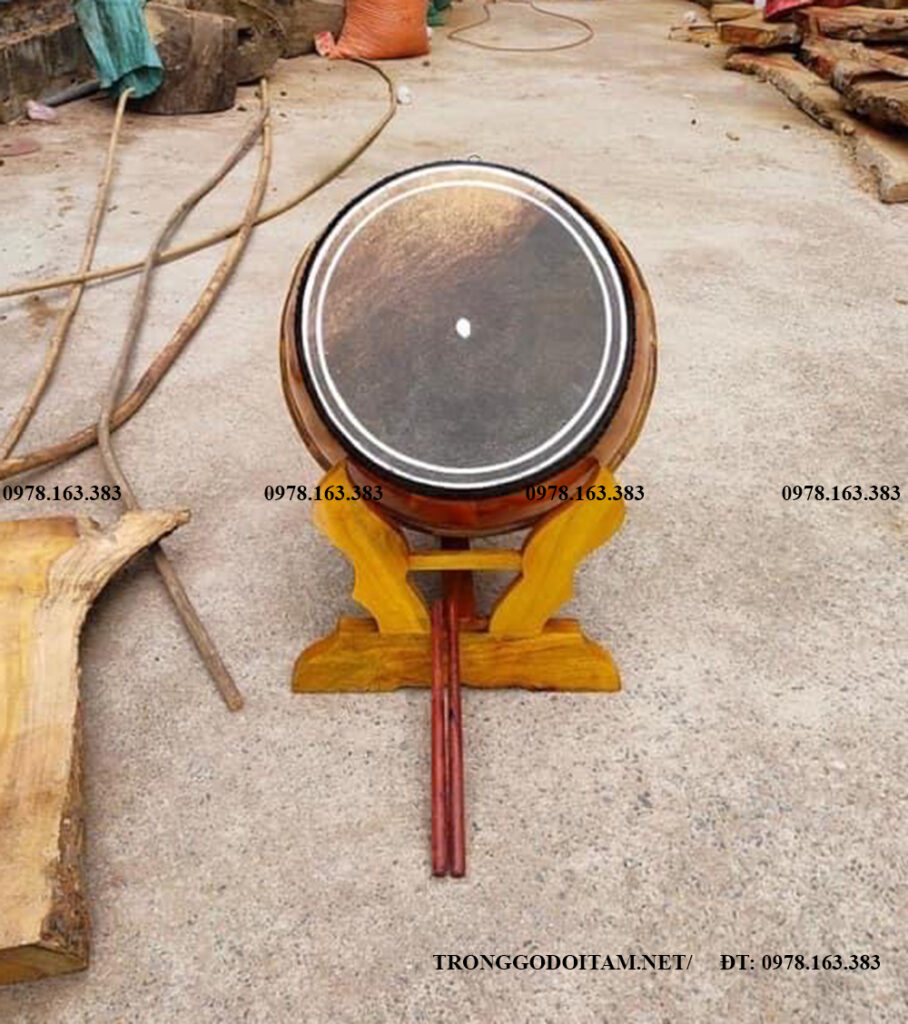 trống tế nhà thờ họ