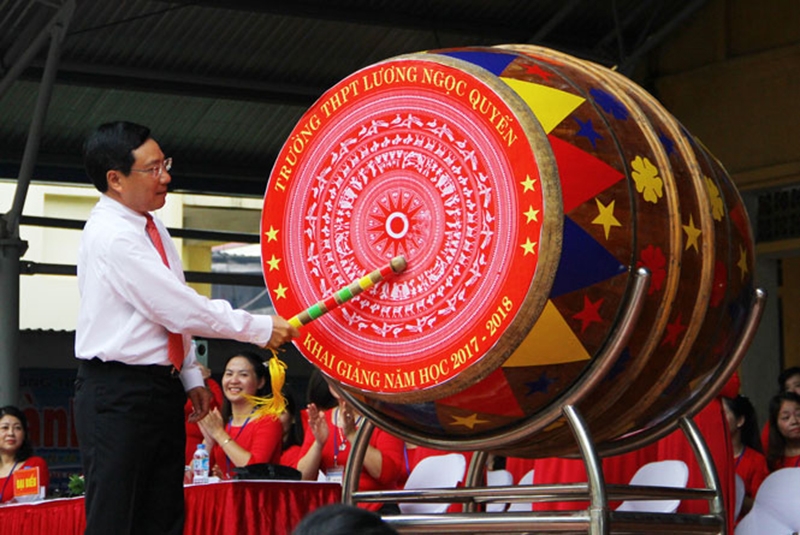 đánh trống trường học