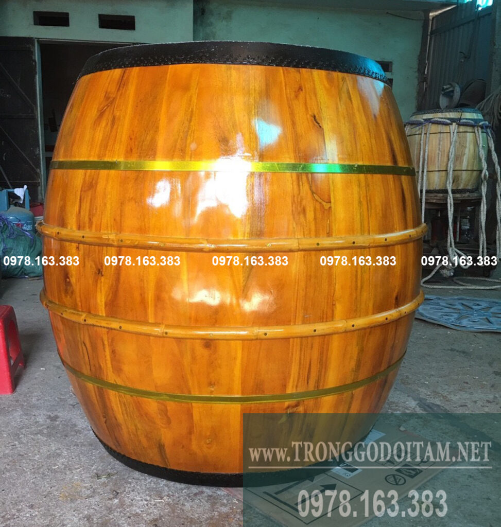 trống đọi tam bên hai mươi năm