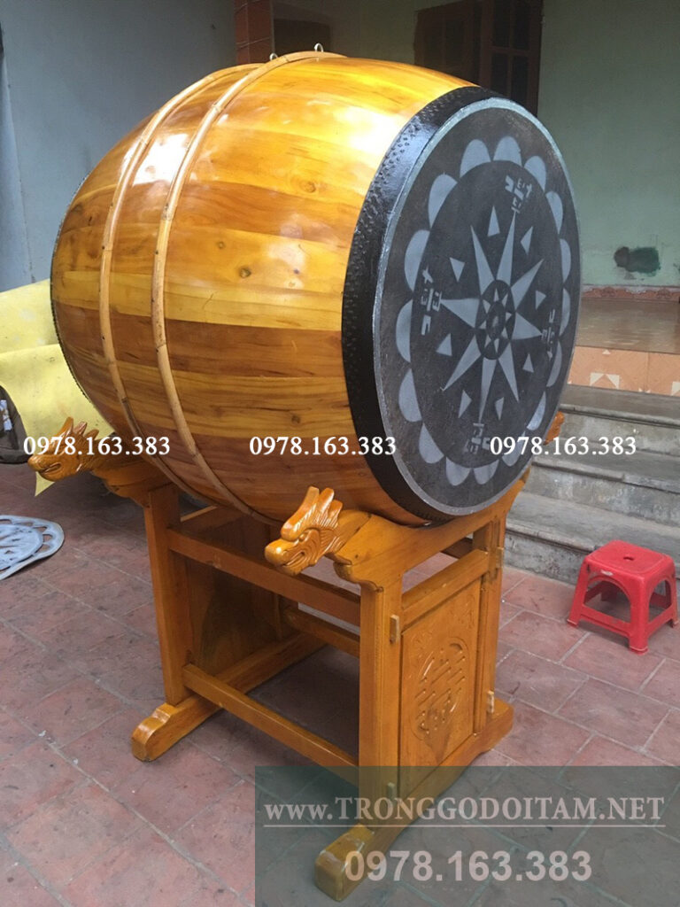 cửa hàng mua bán trống