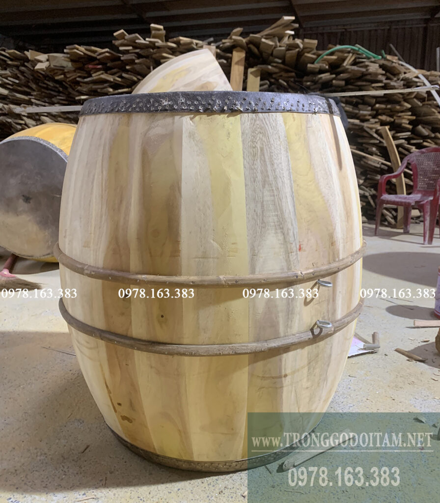 trống bằng gỗ làng đọi tam