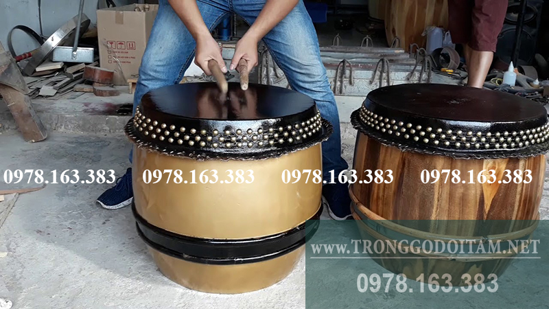 Trống múa lân có nhiều màu như đỏ, vàng, xám….