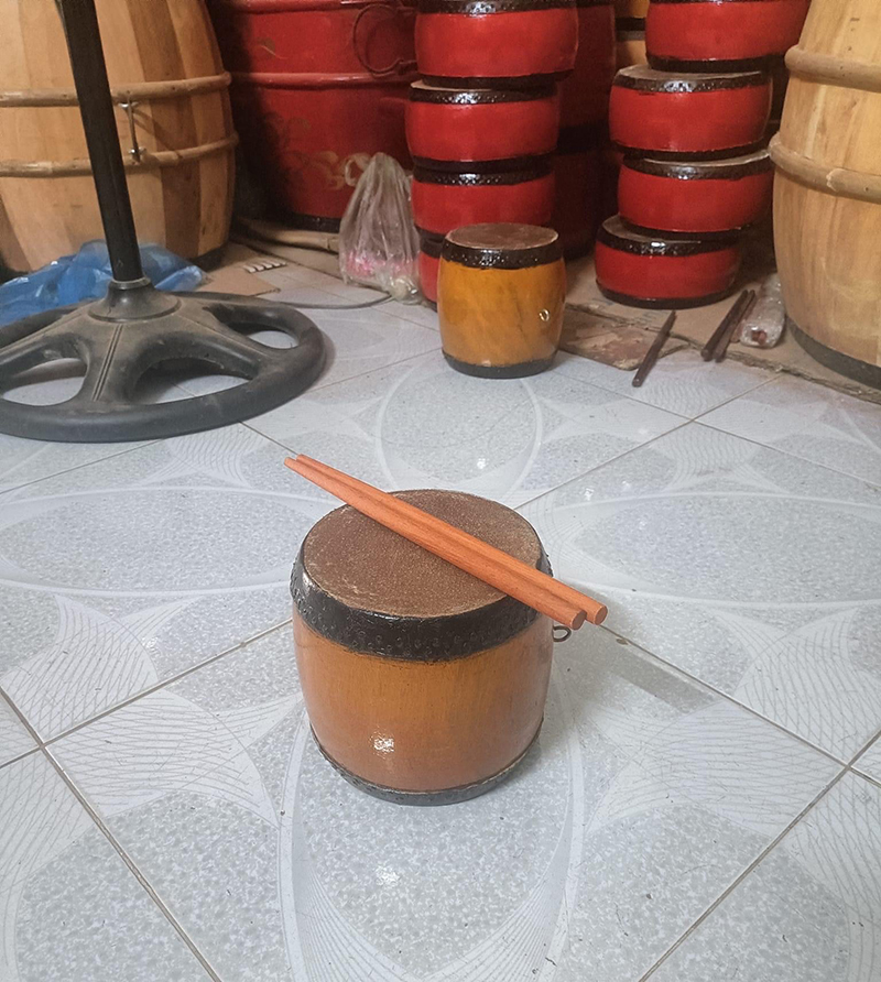 Trống cúng
