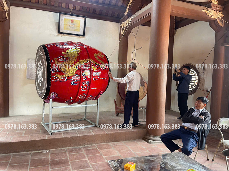 trống sấm đìnhg làng