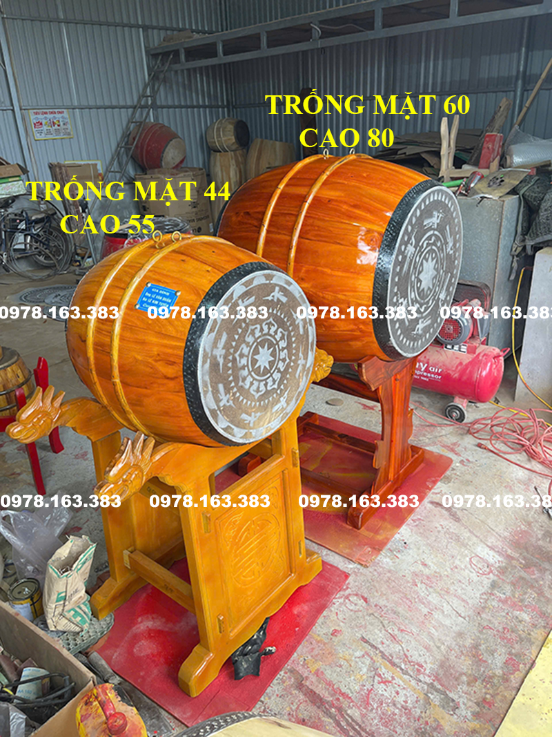 trống trong nhà thờ họ